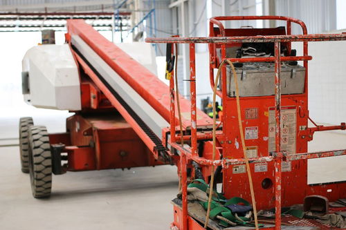 重型自調(diào)式焊接滾輪架驅(qū)動(dòng)電機(jī)的選型及其在電桿滾焊機(jī)中的應(yīng)用